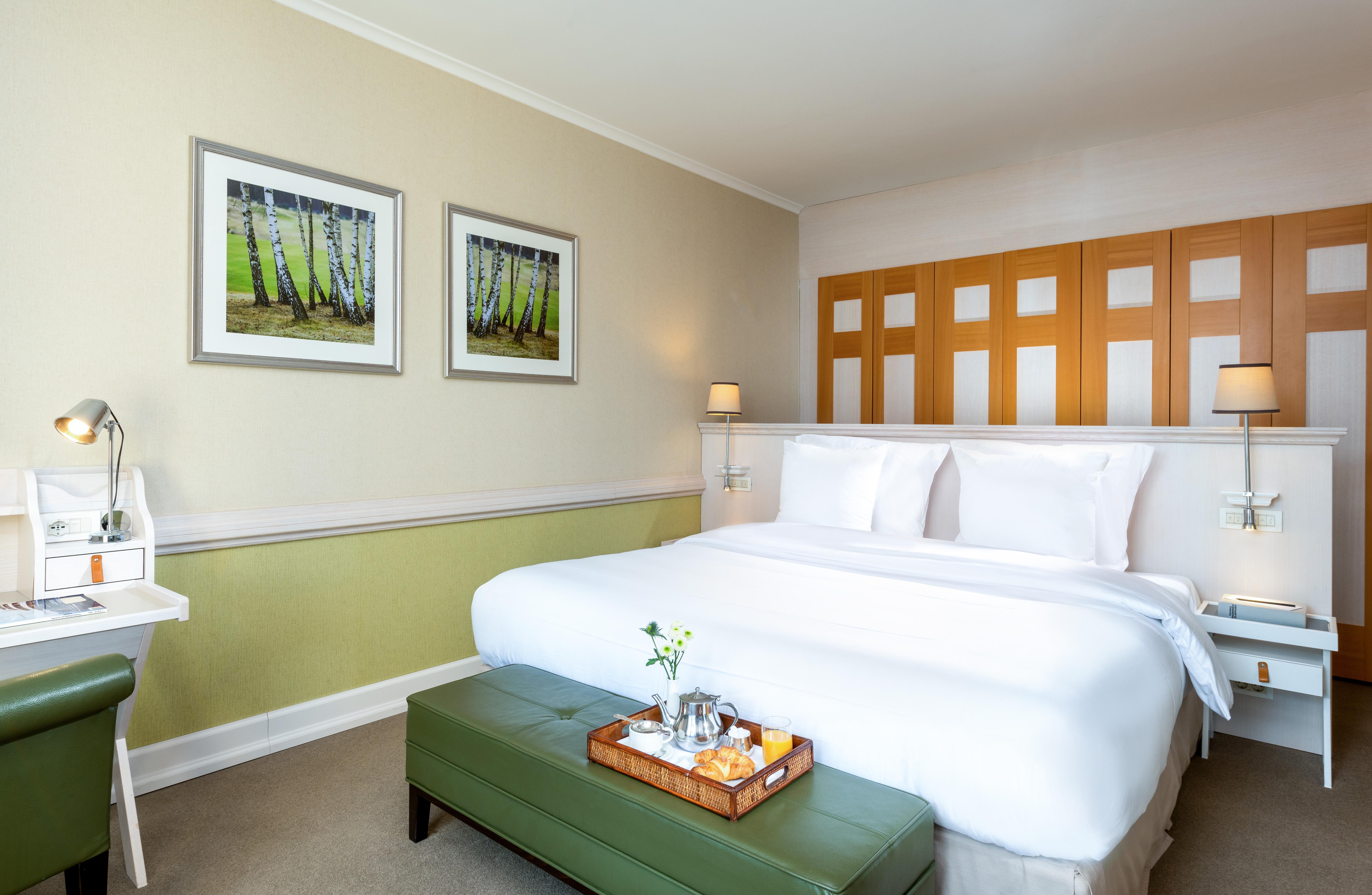 Precise Resort Bad Saarow Ngoại thất bức ảnh A bedroom at the hotel