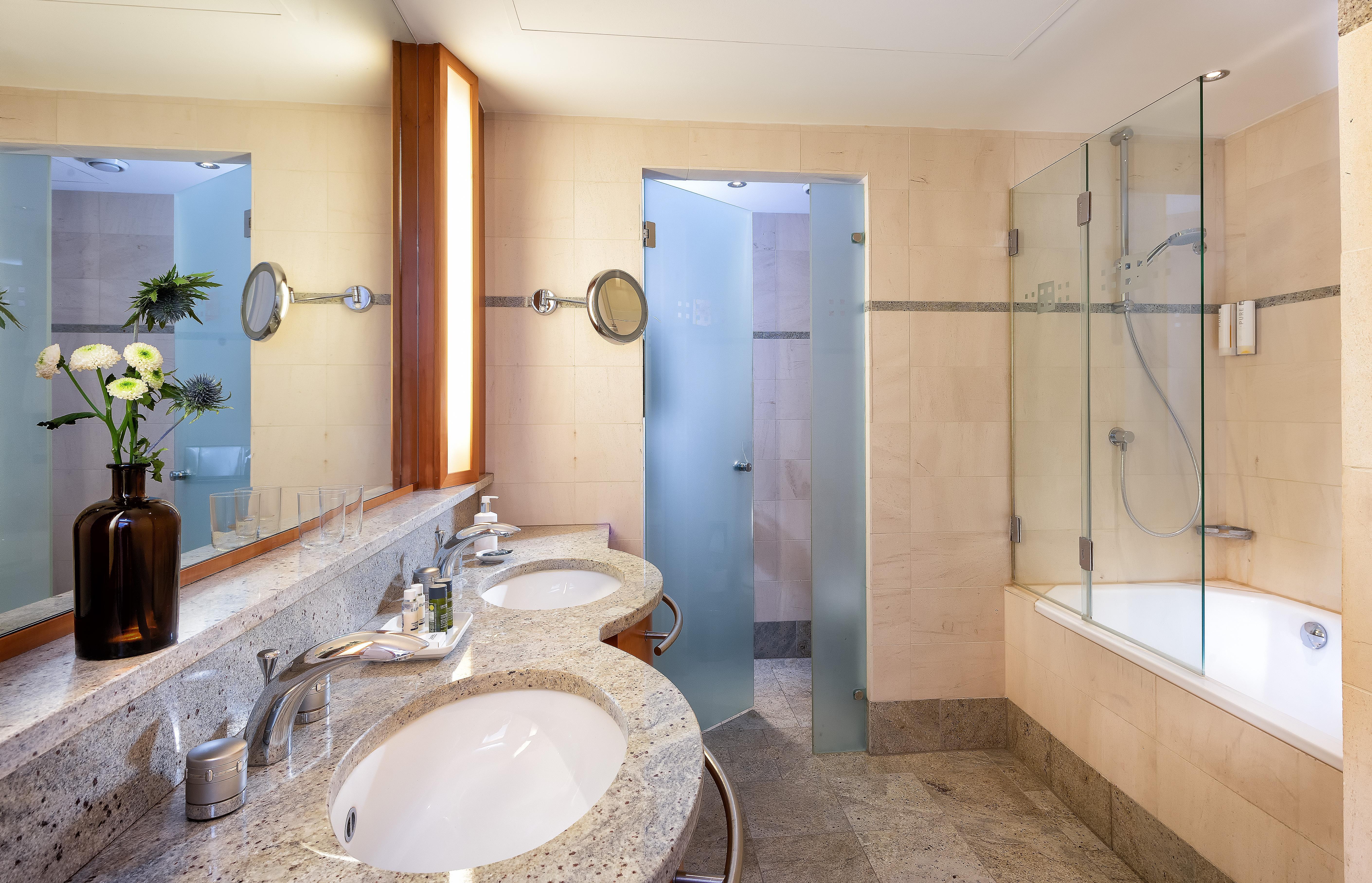Precise Resort Bad Saarow Ngoại thất bức ảnh Bathroom