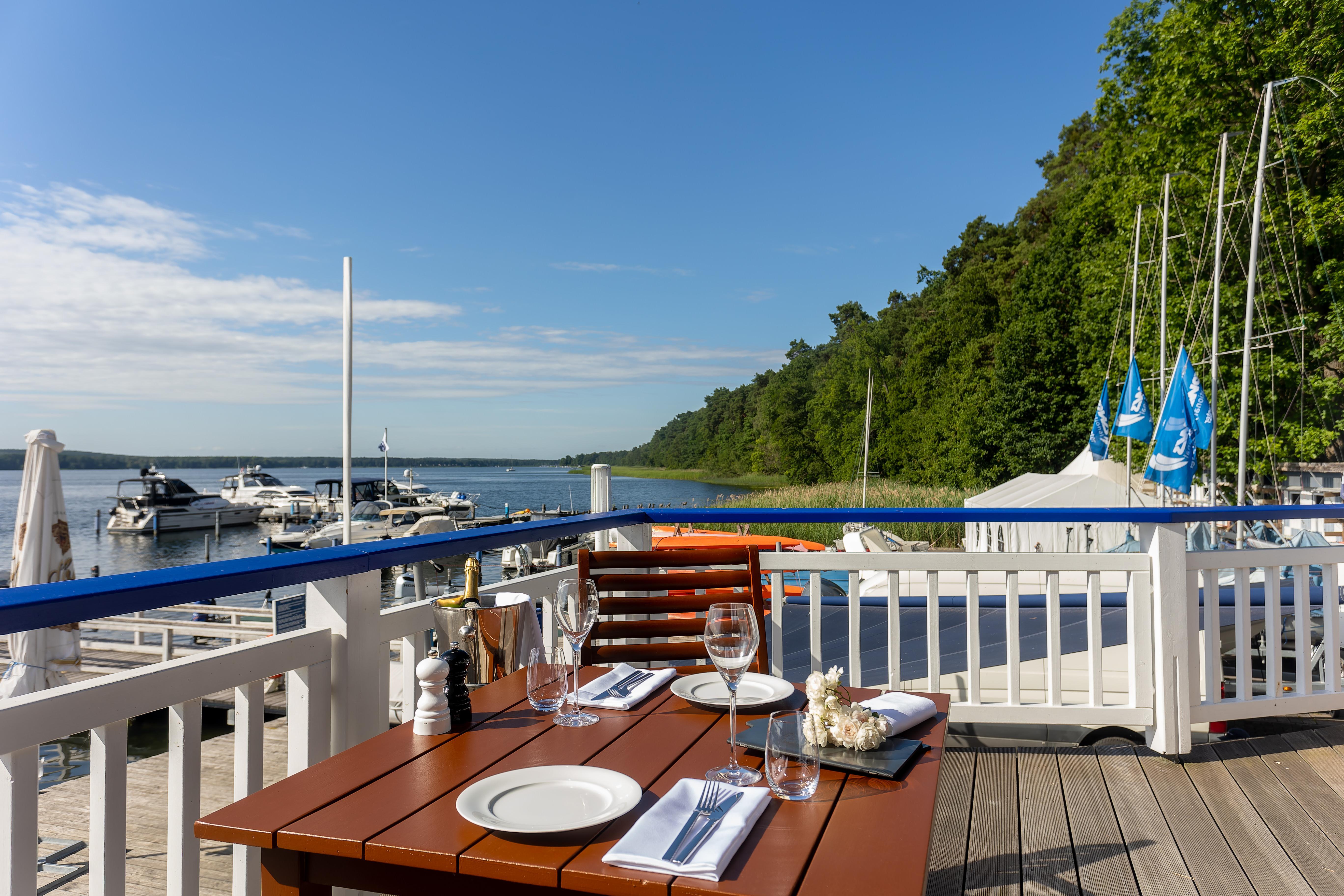 Precise Resort Bad Saarow Ngoại thất bức ảnh Restaurant on the pier