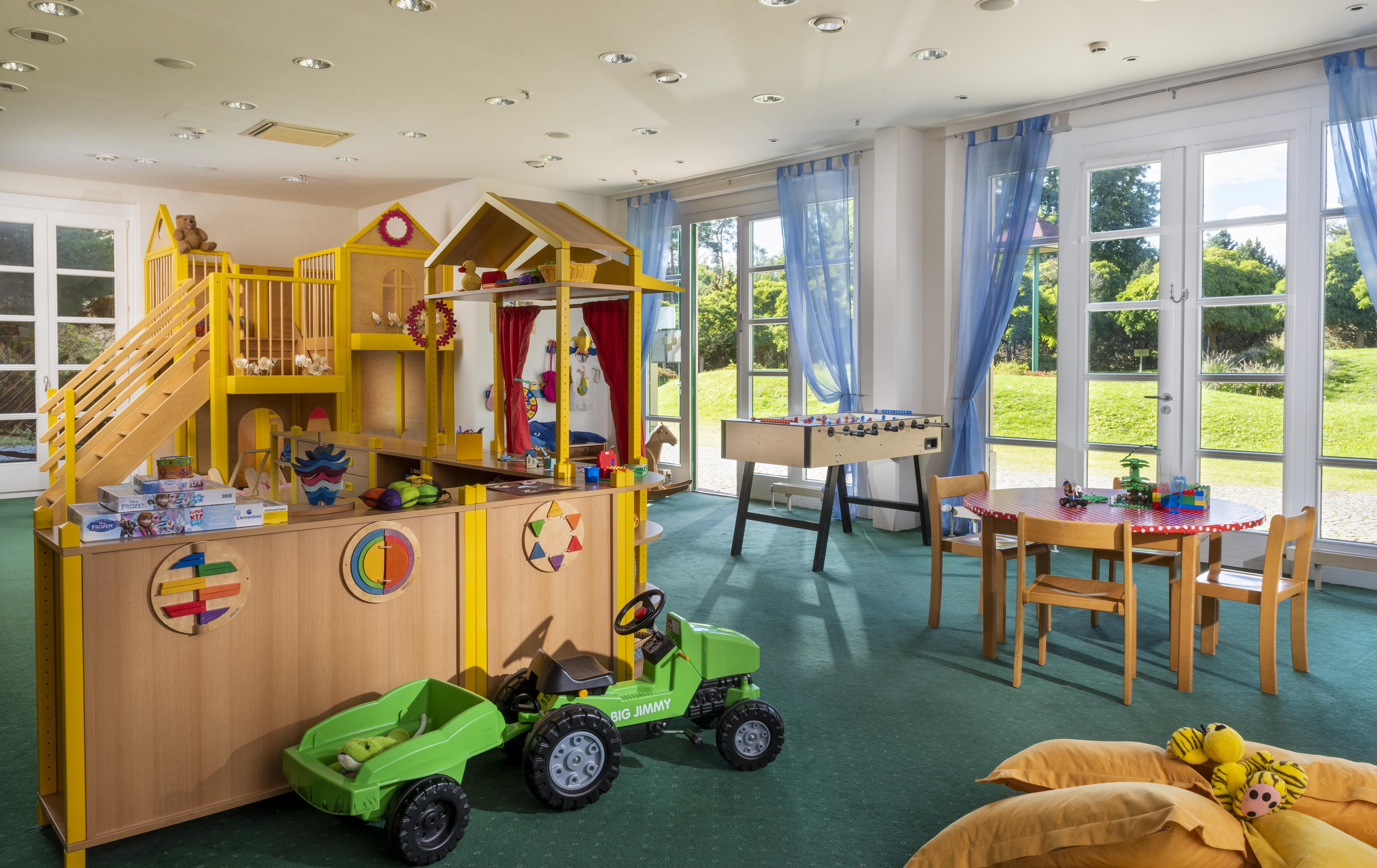 Precise Resort Bad Saarow Ngoại thất bức ảnh The children's club at the Hotel